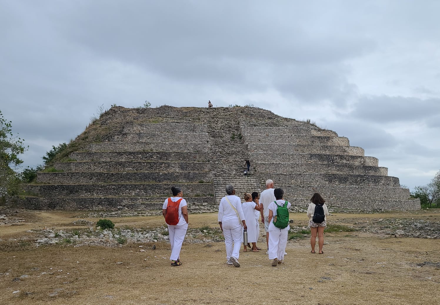 Meditación Guiada Matutina en la Pirámide - Image 2